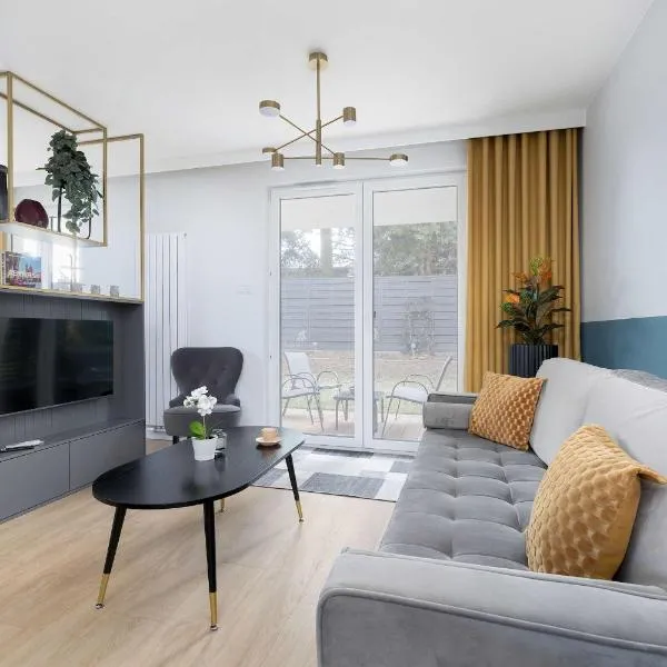 Modern Apartment Kraków Potrzask - AC, Terrace & Parking by Noclegi Renters, hotel in Krakow