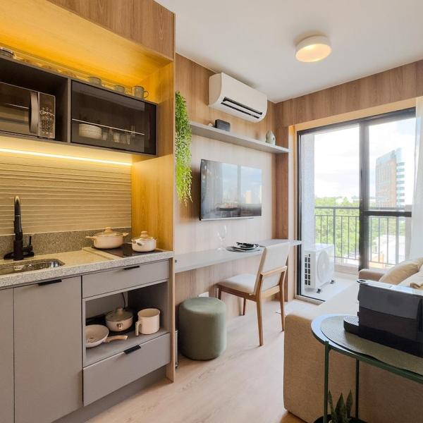 H608. Apartamento de Cinema em Moema (Nhabiquaras)