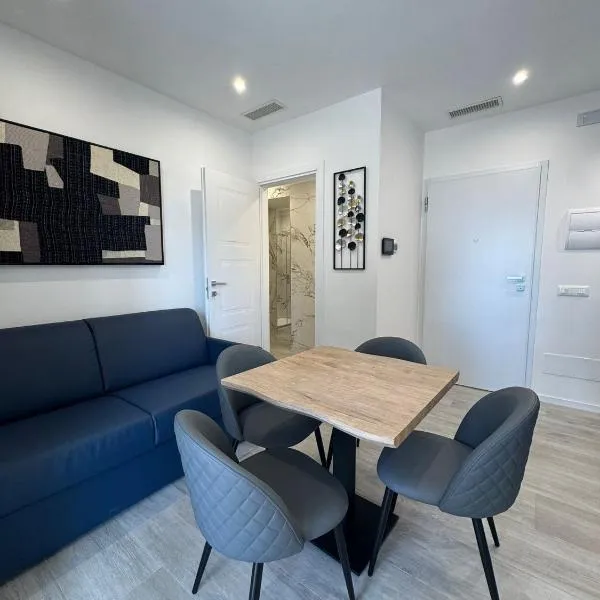 Rebecca's Apartments Anzio Central - Parking - Sea View - 10 independent apartments, hotel u gradu 'Anzio'