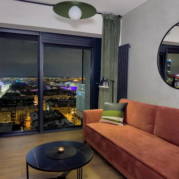Urban Apartments Global Loft 17th Floor No 17 - Free Garage, hotel v Katovicích