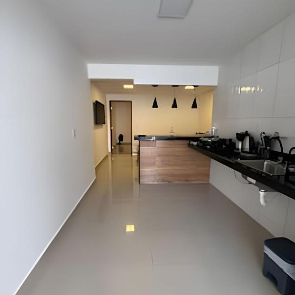 Casa moderna 1 suíte ar Wi-Fi - Garagem Moto - Foto 4