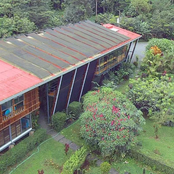 Celeste Mountain Lodge, hotel em El Achiote