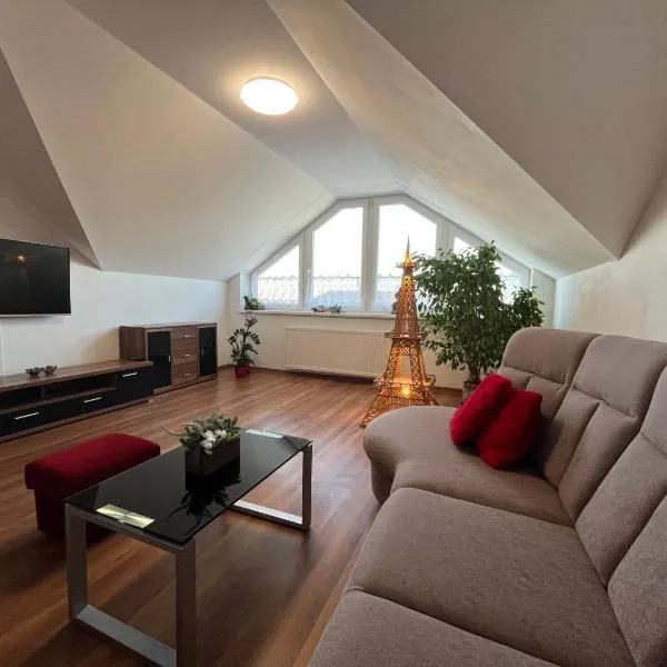 Apartment in the Heart of Natur with Parking, hotel v destinaci Kobeřice