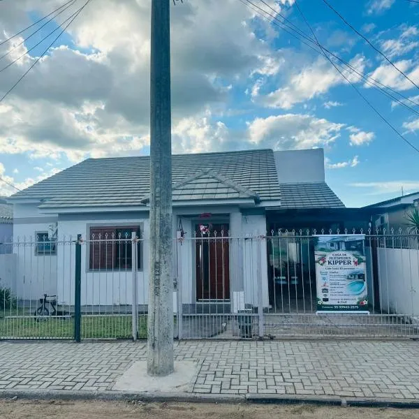 Casa de Hóspedes Kipper, hotel in São Gabriel