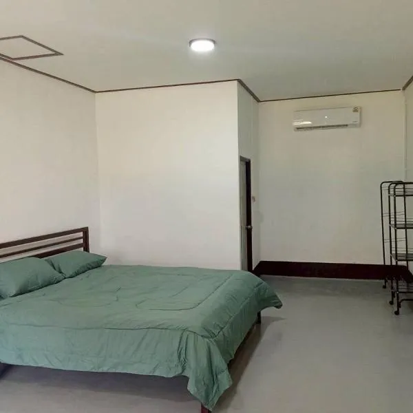 Koh Kho Khao Guest House, hotel i Ban Nok Na