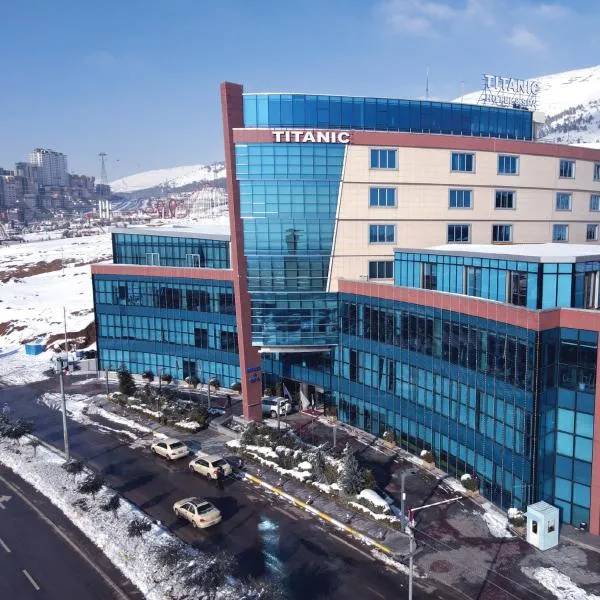 Titanic Hotel & SPA, hotel a As Sulaymānīyah