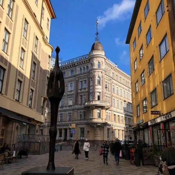 Iso Roobertinkatu A - Picturesque Area in Helsinki Center Apartment, hotelli Helsingissä