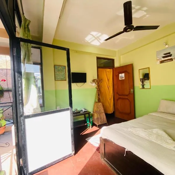 Three Peaks Inn, khách sạn ở Kathmandu