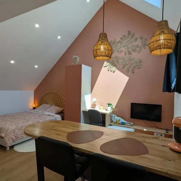 La Suite - Résidence Chez Gally à Angers, hotel in Les Ponts-de-Cé