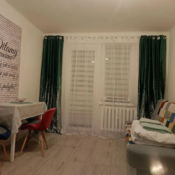 MIESZKANIE SUCHEDNIÓW ul Bugaj 2a79، فندق في Suchedniów