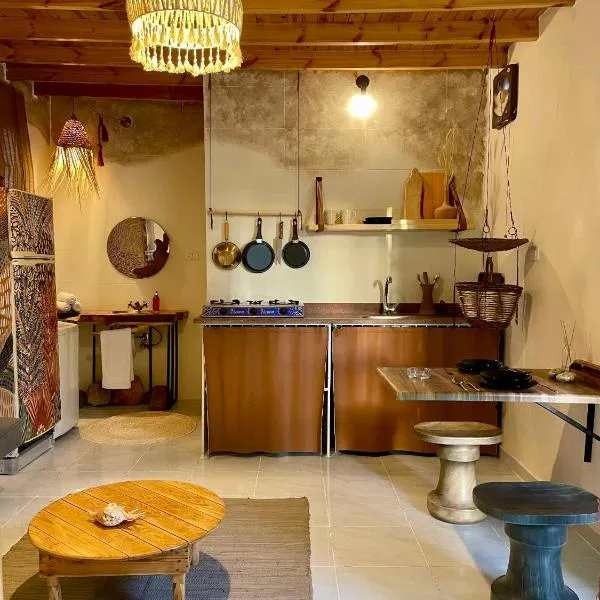 Timber House Dahab, отель в Дахабе