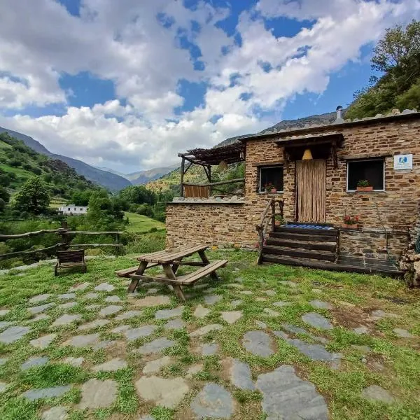 CASA RURAL CORTIJO MOLINO ALTERO, ξενοδοχείο σε Trevelez