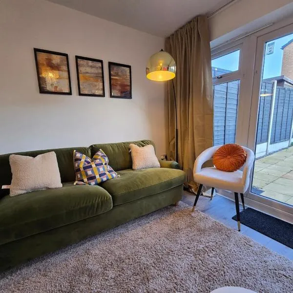 Cozy Gem Luxury House, hotel u gradu Marston Green