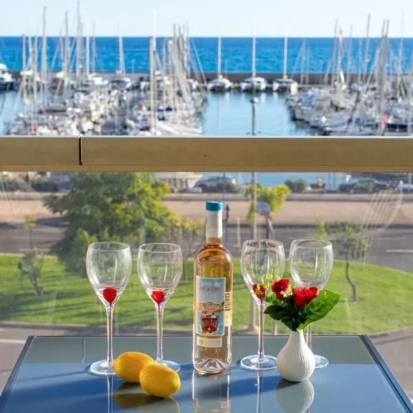 Vue mer port de garavan, hotel v mestu Menton