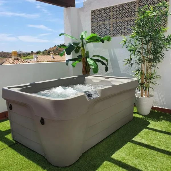 L'envoûtement andalou, à la Cala de Mijas, jacuzzi privé chauffé, hotel u Malagi