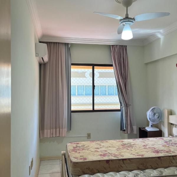 Apartamento lateral mar no centro da Meia Praia - Foto 2