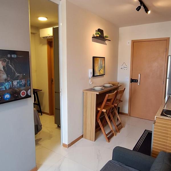 Orla de Salvador, quarto e sala com varanda, lindo e aconchegante, excelente infraestrutura para trabalho ou lazer - Foto 5