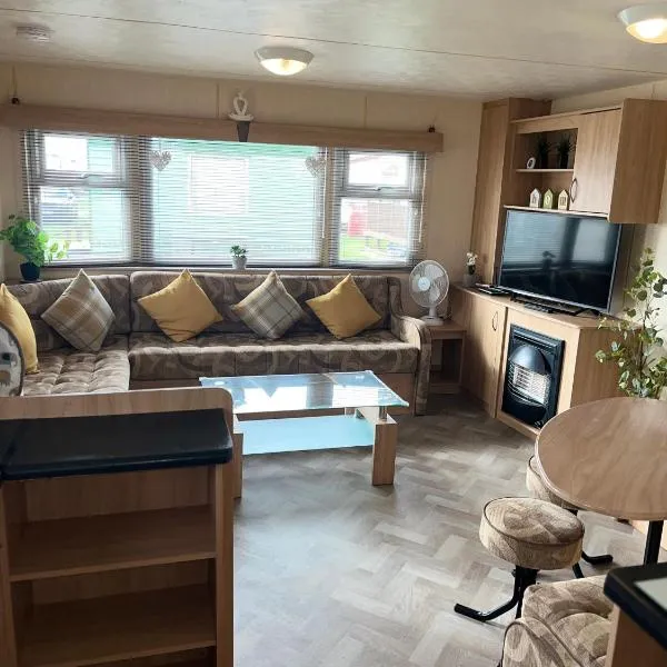 Luxury Seaview Retreat 8 berth beds made up for arrival FREE WIFI, hotel u gradu 'Ingoldmells'