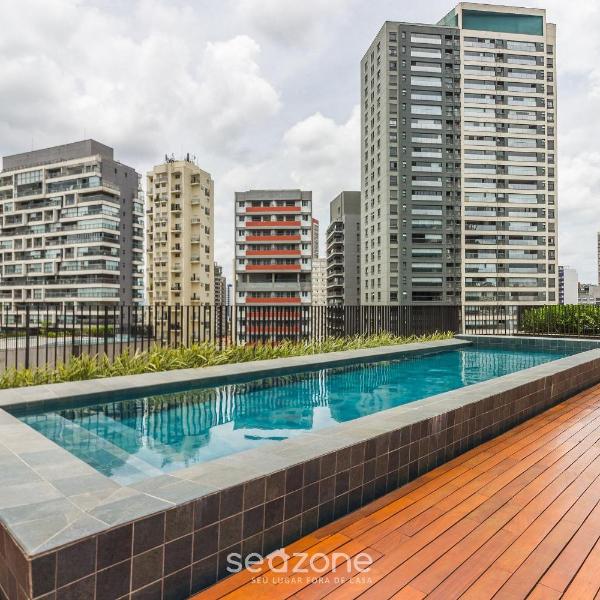 Acomodações modernas em prédio c/ piscina no coração de SP - YHEs