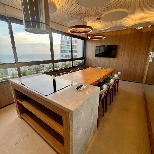 Studio completo na Barra - A passos da praia - Foto 2