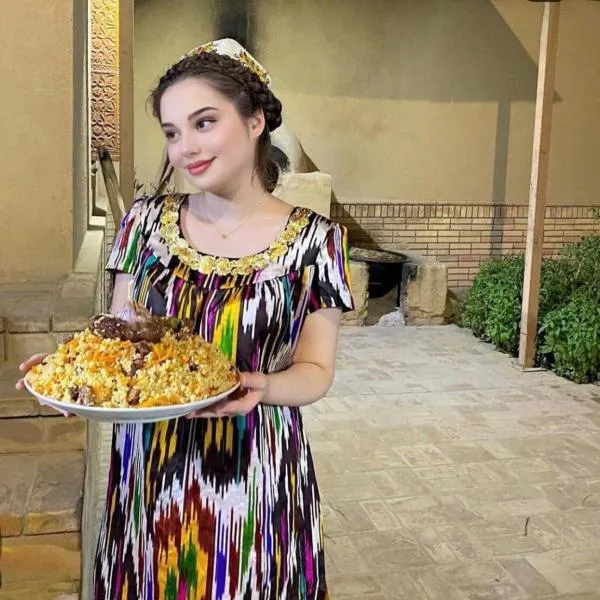 Milano Chorminor LA Coffee 90 m to Bukhara Old Town Black Friday from January till March, hotel en Bukhara