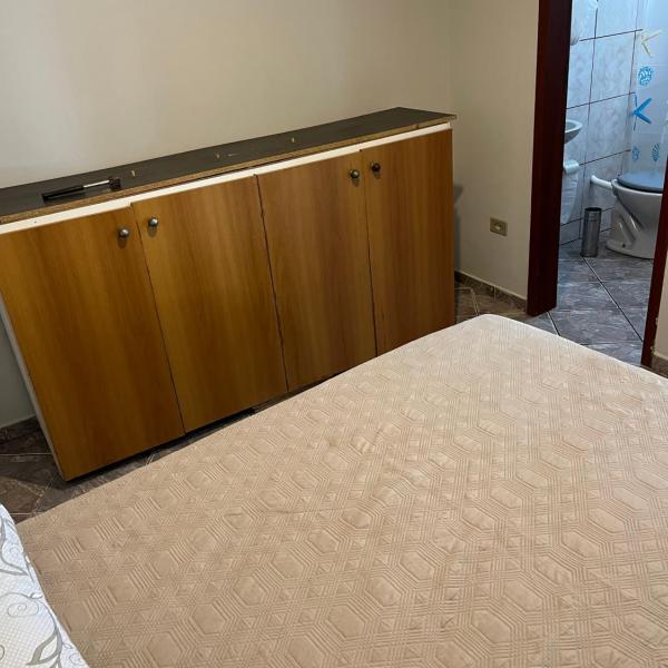 Quarto casal banheiro kitnet Antonina há 15 km de Morretes - Foto 3