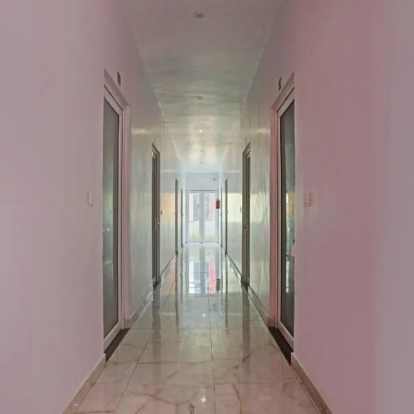 Hotel O Mb Garden & Resorts, hotel em Bhauli