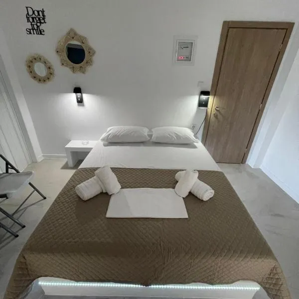 Bengu Seaside View on Poros Island، فندق في بوروس