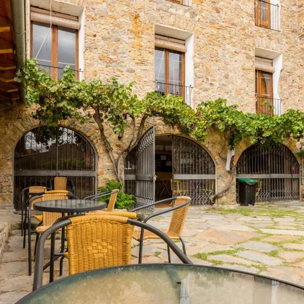 Alberg La Solana, hotel v destinaci Salás de Pallás