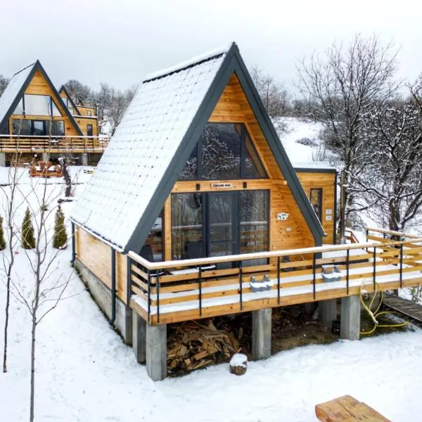 IezerVenture Cabins - ChiangMai, hotel en Şelari