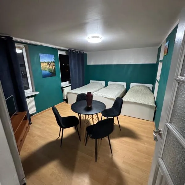 Mieszkaj U Marty，亞沃日諾的飯店