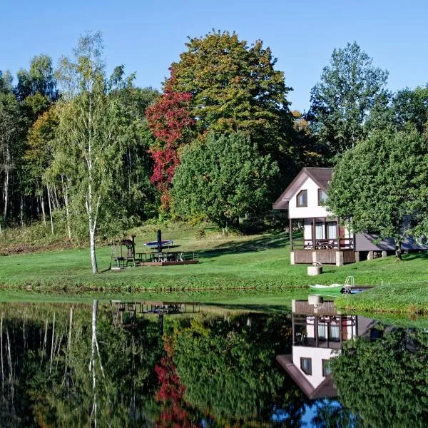 Atpūtas vieta Upes Sausītes โรงแรมในSidrabiņi