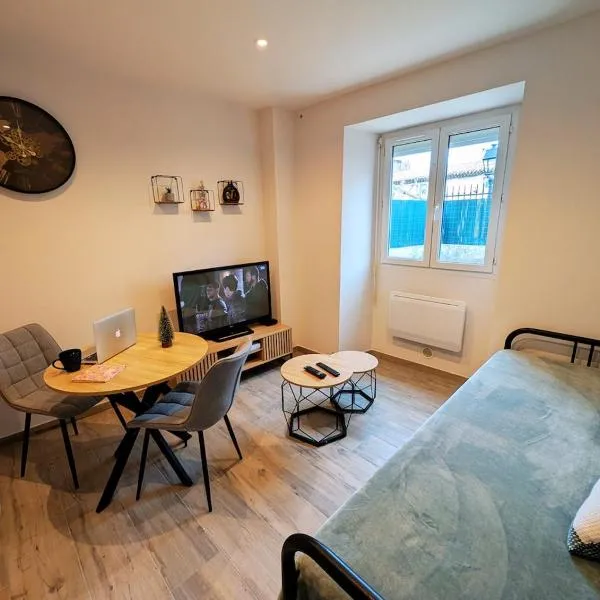 Le Cocon de Pezens - Studio au centre du village, hôtel à Pezens