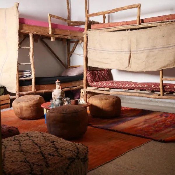 Rooftop Hostel Dakhla, hotel u gradu Dakla