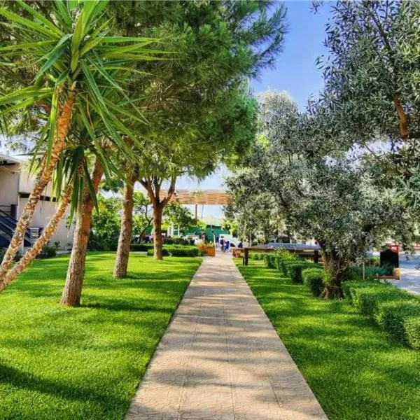 Villa Park Luxury Rooms, hotel en Paralio Astros