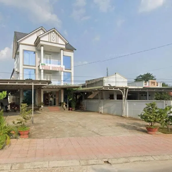 Motel Trần Nguyễn, hótel í La Gi