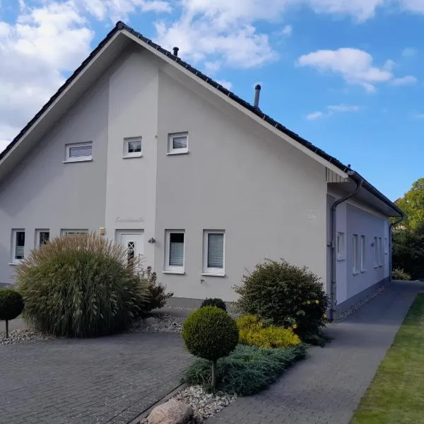 Ferienhaus Seeschwalbe, hotelli kohteessa Fehmarn