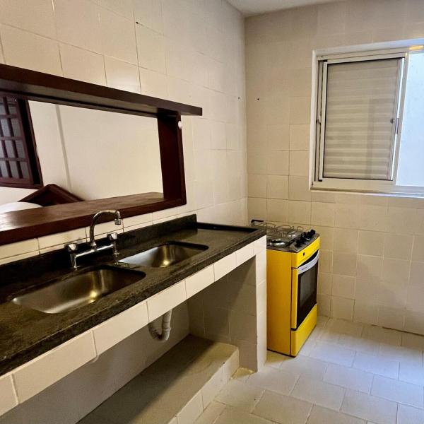 No Coração da Guarda do Embaú com Cozinha e AC - Foto 3