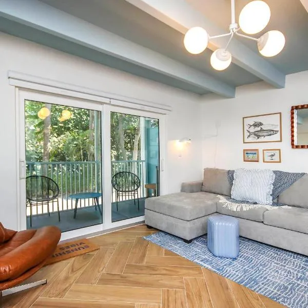 Cozy 1BR Sanibel Beach Condo Colony Inn 04, hotelli kohteessa Sanibel