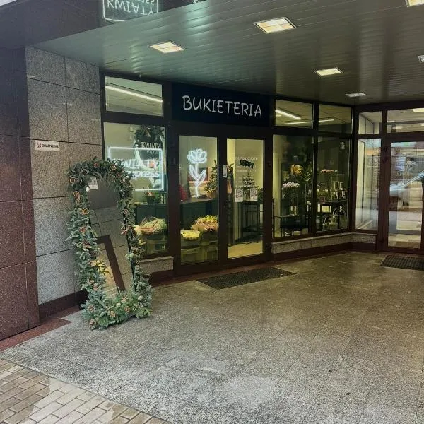 Warsaw Heart Apartments free parking, отель в Варшаве