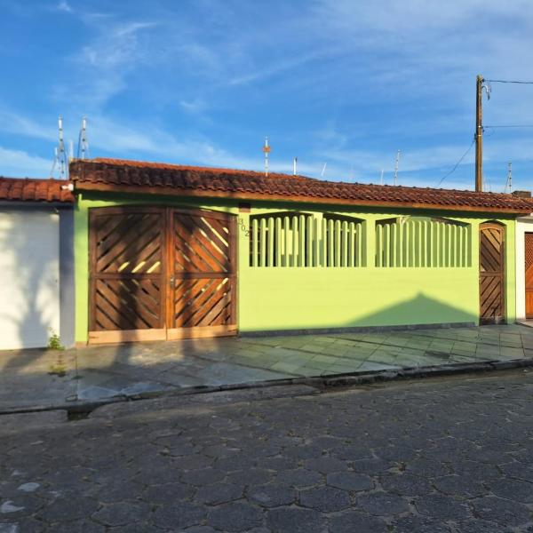 Casa de temporada com piscina
