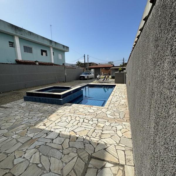Casa Praia Boraceia, 3 suites com Ar e Piscina 700mts da Praia