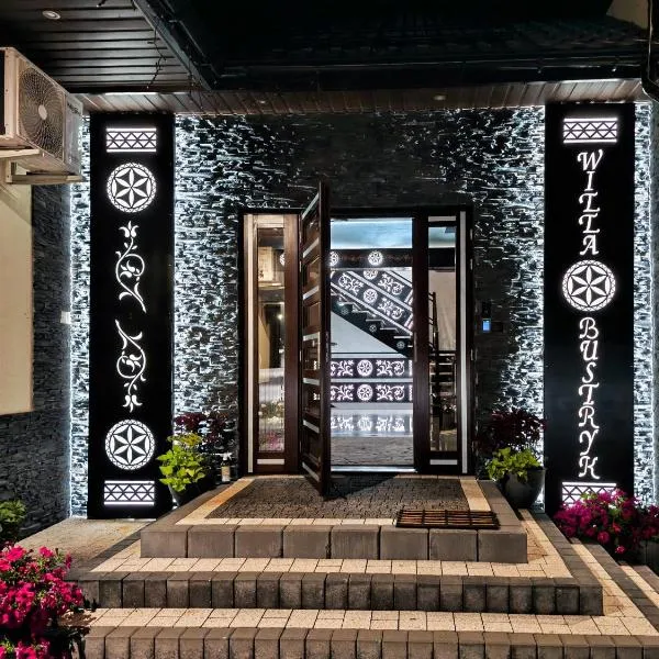 Willa Bustryk, hotel en Bustryk