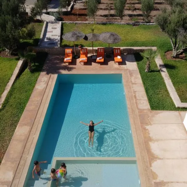 Villa d'Exception a Sidi Kaouki-piscine chauffée, hotel a Sidi Kaouki