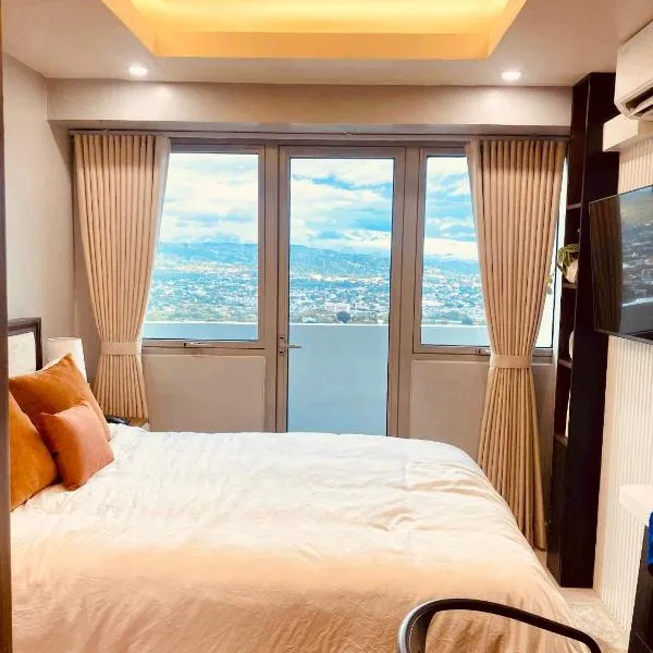 Serene Luxury Studio Quezon City by Jorel, готель у Манілі
