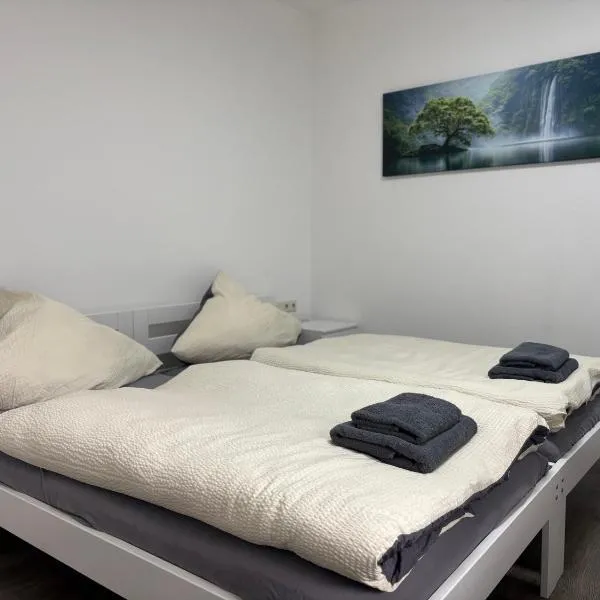 Appartement am Pfühlpark Parkplatz Küche Wlan Balkon, hotel em Heilbronn