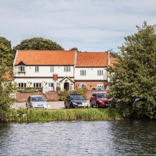 Wayford Bridge Inn Hotel, hotel in Worstead