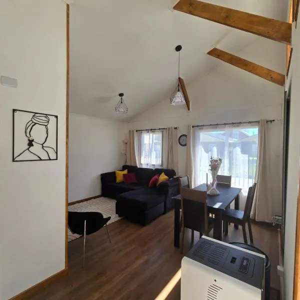 Cabaña Altos de Frutillar，弗魯蒂亞爾的飯店