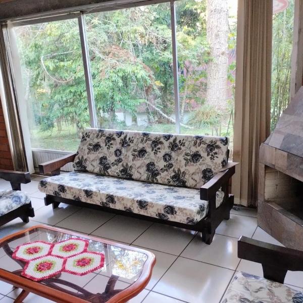 Cabana Cecília em Canela RS, com suite para até 7 pessoas