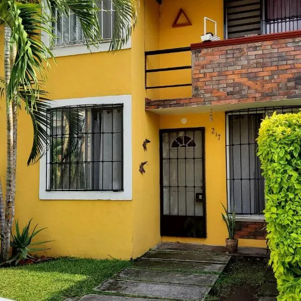 Casa Isa Pet Friendly Alberca y Áreas Verdes, hotel en Emiliano Zapata